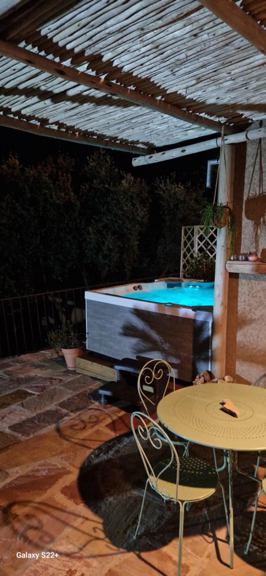 A Pasturella, Jacuzzi Spa Venzolasca Exteriér fotografie